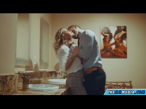 ❤️ As in busty blonde jo ferliedt yn in iepenbier toilet ️❌ Porno vk by porno fy.xxxpornimages.ru ❌️